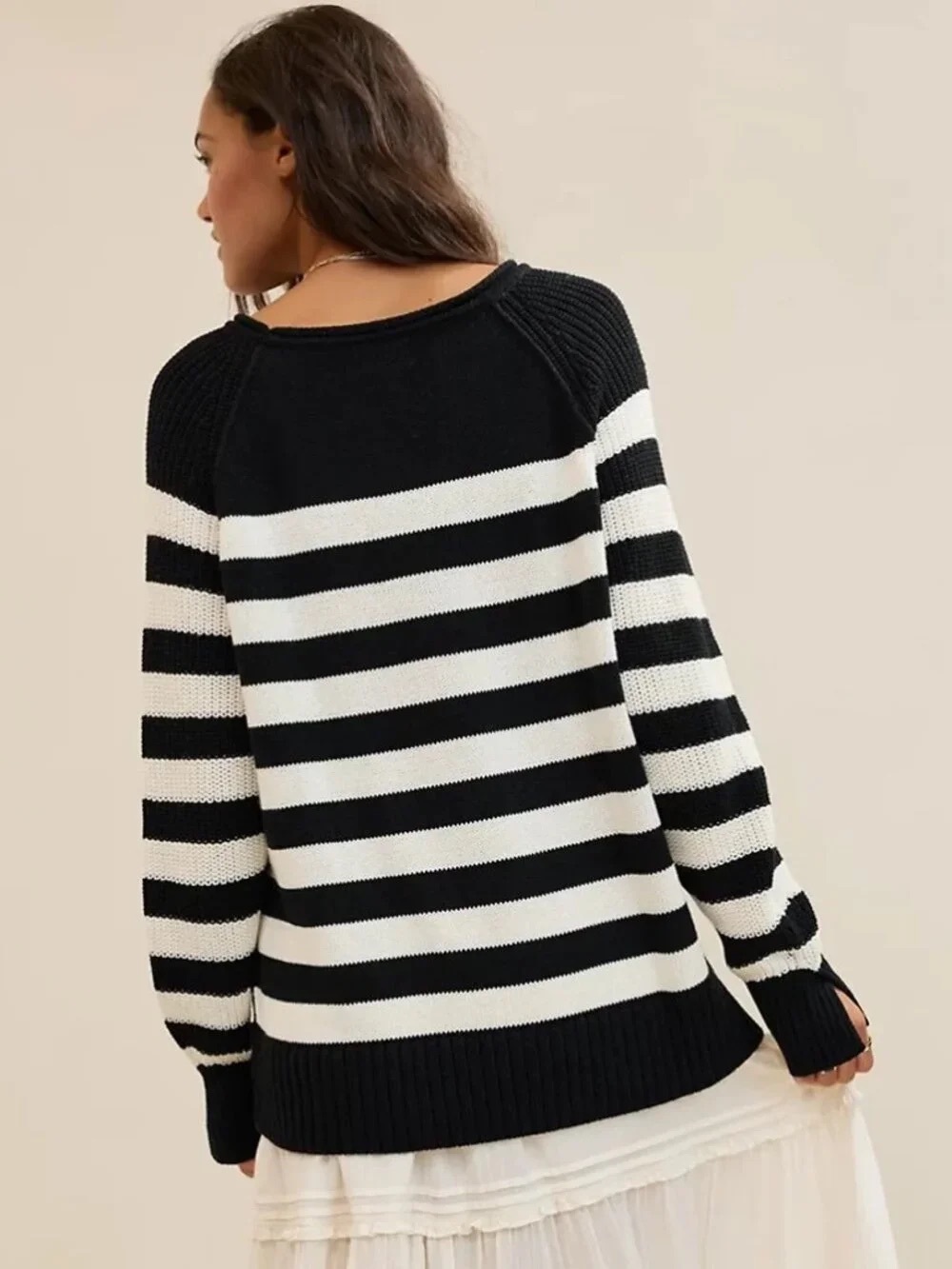 Aerie black and white crewneck sweater - Picture 3 of 9